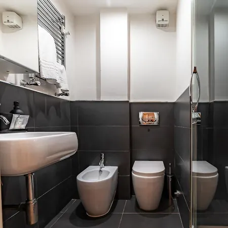 Azzurra - Metro Lodi Guest house